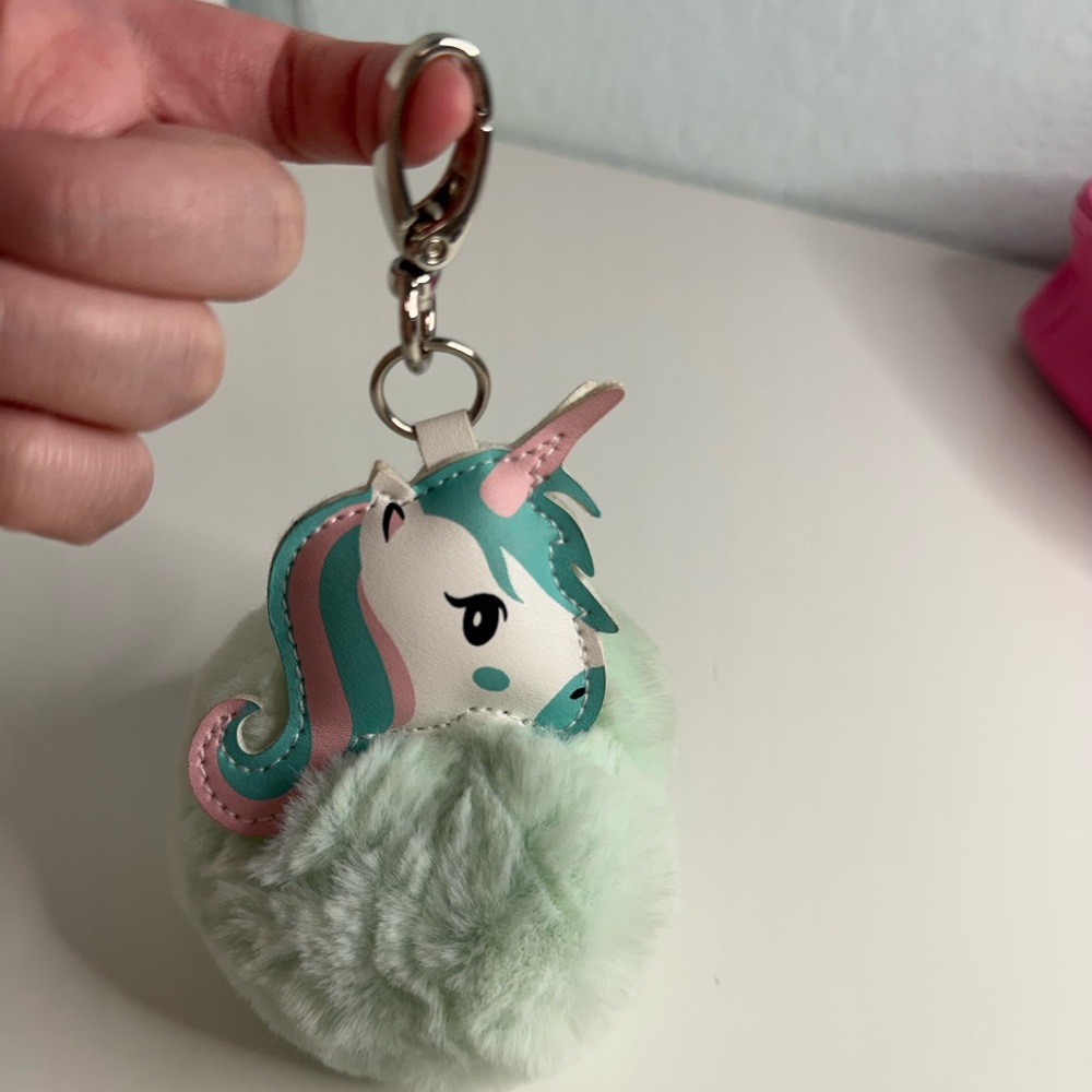 Unicorn Pom Pom Keychain - Mint Green